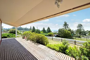 320 N Palmer Dr, Port Townsend, WA 98368 - Photo 12
