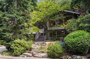 6560 81st Ave SE, Mercer Island, WA 98040 - Photo 1