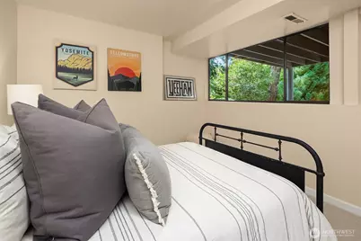 6560 81st Avenue SE, Mercer Island, WA 98040 - Photo 28