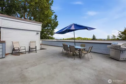 2512 E Madison Street #303, Seattle, WA 98112 - Photo 18