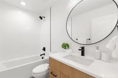 957 N 35th Street, Seattle, WA 98103 - Photo 24