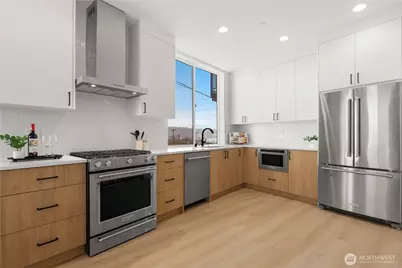 957 N 35th Street, Seattle, WA 98103 - Photo 10