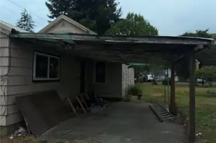 1507 Park Ave, Raymond, WA 98577 - Photo 4