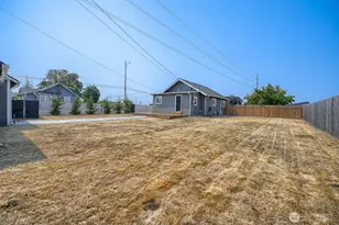 7047 S Warner St, Tacoma, WA 98409 - Photo 2
