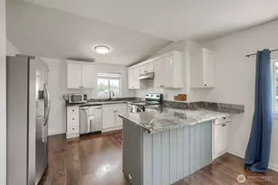7047 S Warner St, Tacoma, WA 98409 - Photo 6