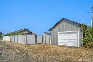 7047 S Warner St, Tacoma, WA 98409 - Photo 16