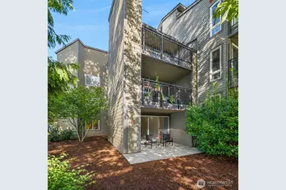 12014 98th Avenue NE #101, Kirkland, WA 98034 - Photo 8