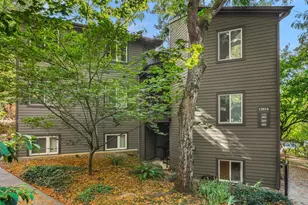 12014 98th Ave NE, Kirkland, WA 98034 - Photo 4