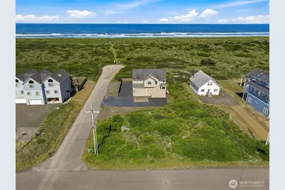 598 Marine View Drive SW, Ocean Shores, WA 98569 - Photo 1