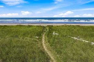 598 Marine View Dr SW, Ocean Shores, WA 98569 - Photo 28