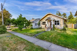 2534 Cherry St, Bellingham, WA 98225 - Photo 2