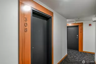 4020 Aurora Ave N, Seattle, WA 98103 - Photo 14