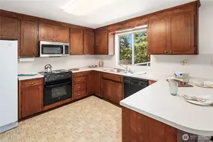 344 S 183rd St, Burien, WA 98148 - Photo 8