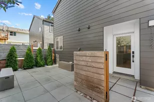 11824 31st Pl NE, Seattle, WA 98125 - Photo 14