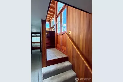 360 W Ewing Street #D-11, Seattle, WA 98119 - Photo 8