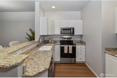 12712 Admiralty Way #F-202, Everett, WA 98204 - Photo 10