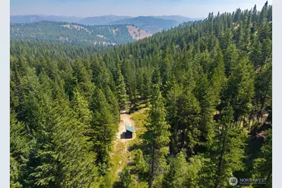 84 Three Seasons Road, Winthrop, WA 98862 - Photo 16