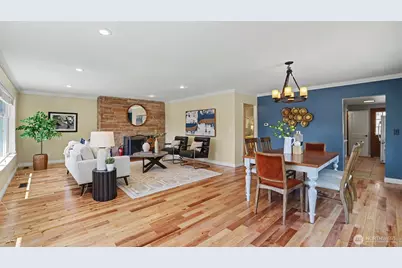 1326 N 40th Street, Seattle, WA 98103 - Photo 4