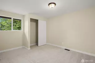 5702 218th St SE, Woodinville, WA 98072 - Photo 20