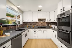 5702 218th St SE, Woodinville, WA 98072 - Photo 10