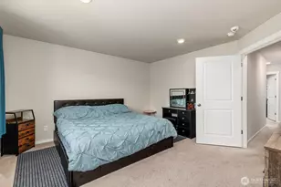 10815 188 St E, Puyallup, WA 98374 - Photo 14