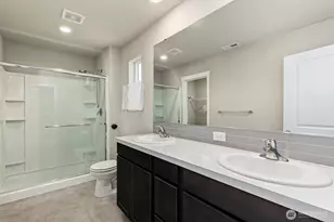 10815 188 St E, Puyallup, WA 98374 - Photo 16