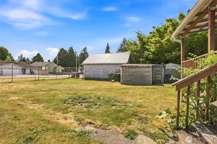 810 N 4th St, Renton, WA 98057 - Photo 4