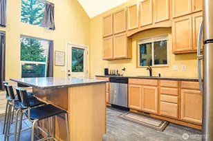 7548 Olsen Dr, Glacier, WA 98244 - Photo 10