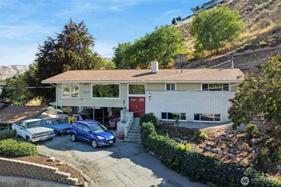 1617 Carson Lane, Wenatchee, WA 98801 - Photo 1