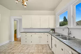 2217 Lynn St, Bellingham, WA 98225 - Photo 18