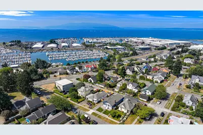 2217 Lynn Street, Bellingham, WA 98225 - Photo 2
