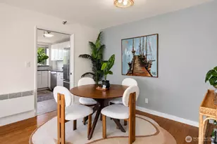 1120 Spring St, Seattle, WA 98104 - Photo 10