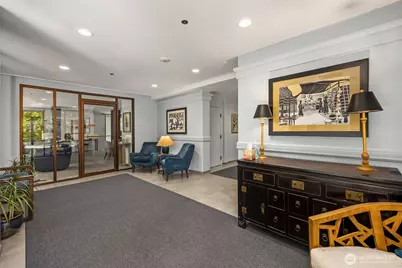1120 Spring Street #602, Seattle, WA 98104 - Photo 24