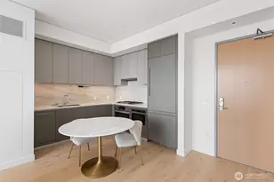 2510 6th Ave, Seattle, WA 98121 - Photo 4