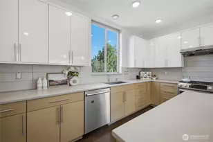 632 NW 85th St, Seattle, WA 98117 - Photo 10