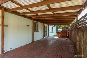 18825 94th Dr NW, Stanwood, WA 98292 - Photo 4
