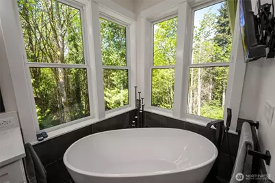 17345 Olympic Pl, Mount Vernon, WA 98274 - Photo 20