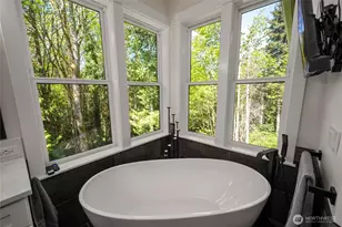 17345 Olympic Pl, Mount Vernon, WA 98274 - Photo 20