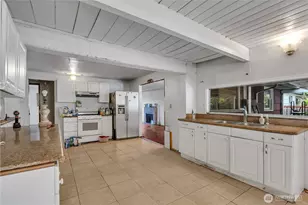 8522 29th St W, University Place, WA 98466 - Photo 12