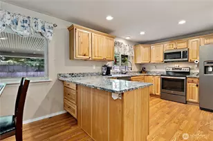11404 208th Ave E, Bonney Lake, WA 98391 - Photo 10