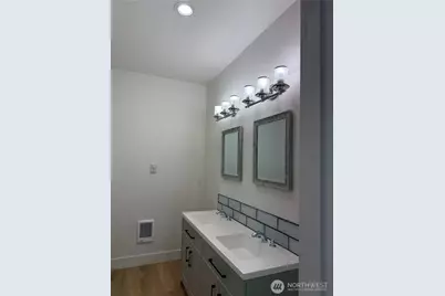 10528 13th Avenue W #B, Everett, WA 98204 - Photo 28