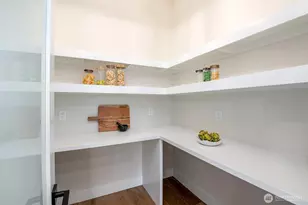 12648 NE 80th St, Kirkland, WA 98033 - Photo 8