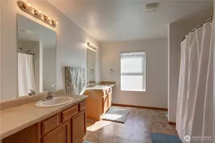 29704 SE 217th Pl SE, Kent, WA 98042 - Photo 10