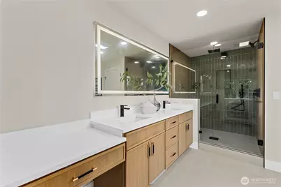11709 Roosevelt Way NE, Seattle, WA 98125 - Photo 28