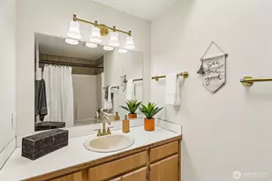 18110 81st St E, Bonney Lake, WA 98391 - Photo 12