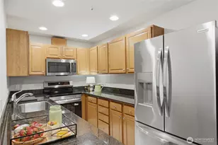 13957 NE 60th Way, Redmond, WA 98052 - Photo 8