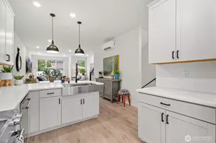14704 Meridian Ave N, Shoreline, WA 98133 - Photo 16