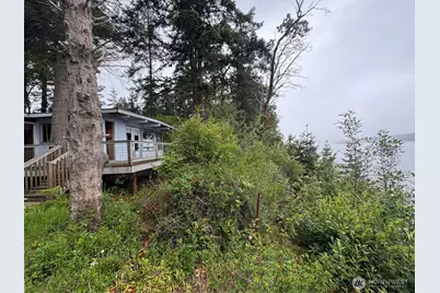 1284 Dines Point Road, Greenbank, WA 98523 - Photo 38