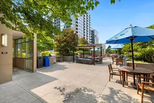 910 Lenora St, Seattle, WA 98121 - Photo 30