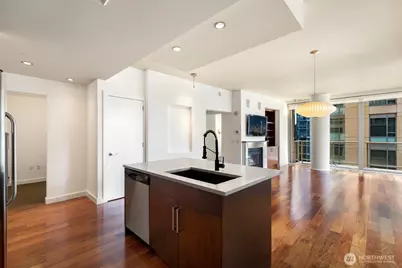 910 Lenora Street #S909, Seattle, WA 98121 - Photo 10